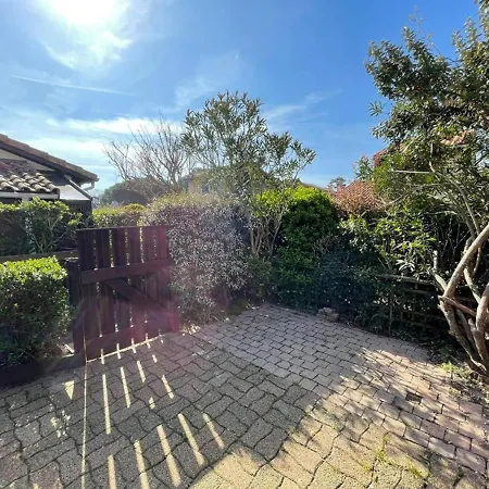 Villa Capbreton, 3 Pieces, 5 Personnes - Fr-1-413-219 Otel 2*